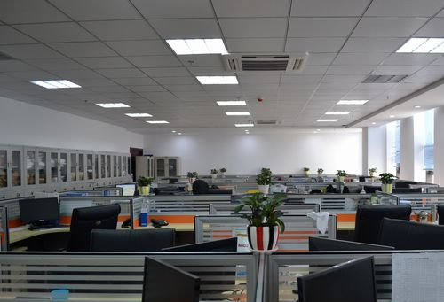 高低壓開關(guān)柜通電試驗臺適用于高低壓開關(guān)柜生產(chǎn)廠家對所生產(chǎn)的高低壓開關(guān)柜進行出廠前的各項通電試驗:高低壓開關(guān)柜
